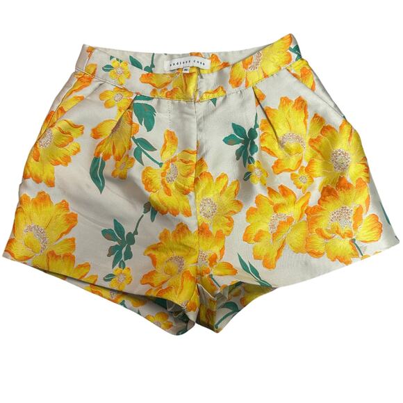 Revolve Endless Rose Brocade Shorts Womens XS Beige Floral Pleated Pin Up - Picture 2 of 10